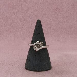 sterling silver pave diamond hearts ring size 6.75